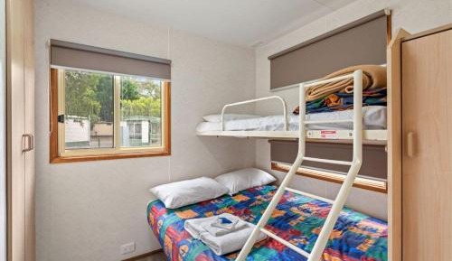 Economy 1 Bedroom Cabin - Sleeps 5