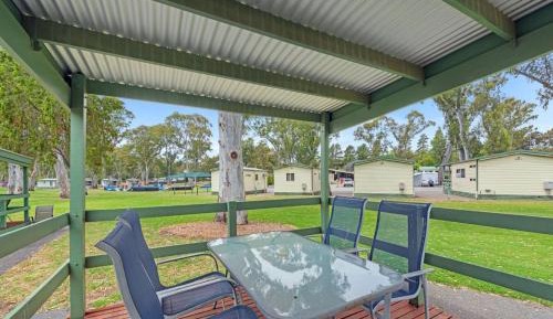 Standard 2 Bedroom Cabin - Sleeps 5