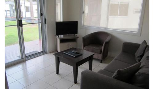 Deluxe 2 Bedroom Cabin - Sleeps 4