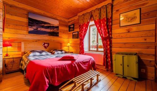 Quadruple Room with Private Bathroom