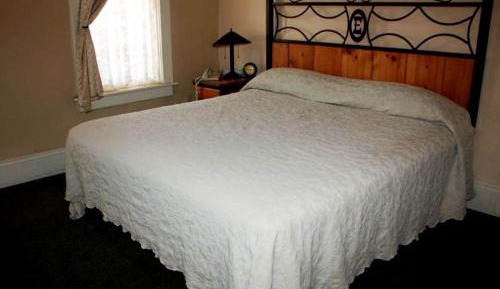 King Suite with Spa Bath