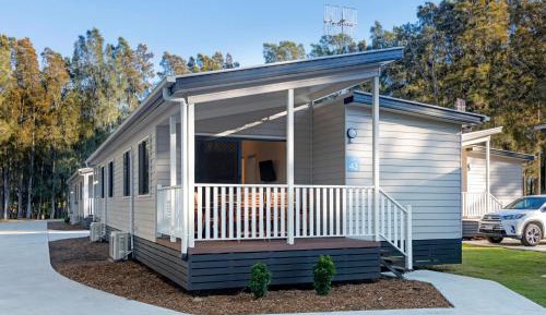 Superior 2 Bedroom Cabin - Sleeps 6