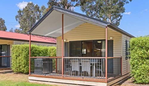 Superior 2 Bedroom Spa Cabin - Sleeps 6