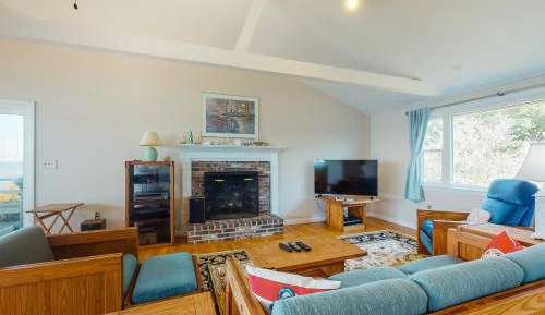 Three-Bedroom Vacation Home 