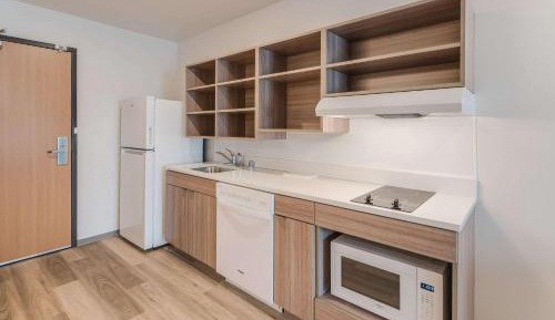 King Room with Tub - Disability Access/Non-Smoking