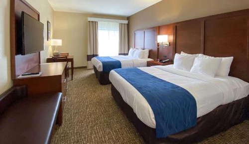 Queen Room with Two Queen Beds - Non-Smoking