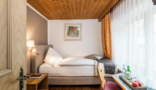 Classic Single Room