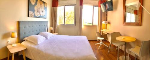 Studio with Double Bed