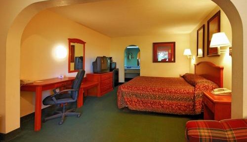 King Room - Disability Access - Non-Smoking