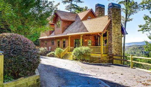 Three-Bedroom Vacation Home 