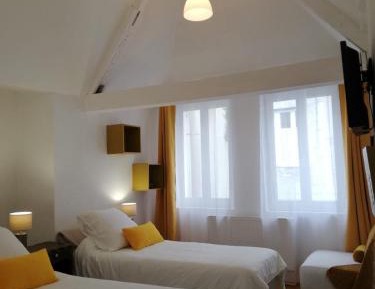 Deluxe Double or Twin Room with Garden View