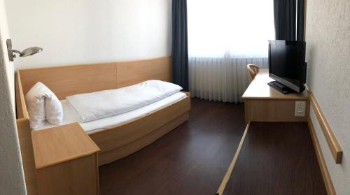 Budget Single Room