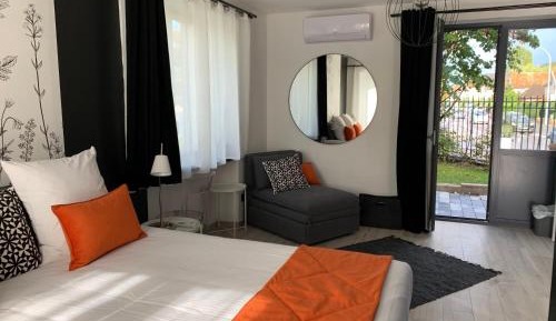 Triple Room with Garden View