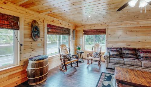 Three-Bedroom Vacation Home 