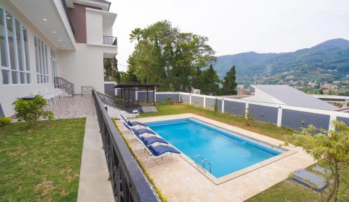 Five-Bedroom Villa