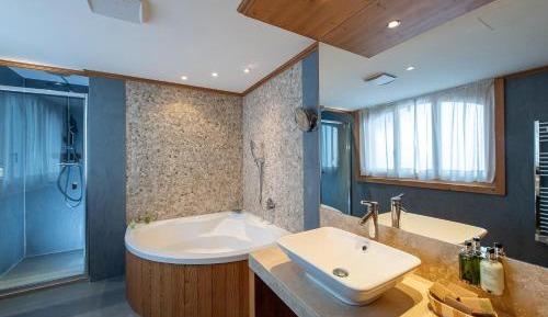 Executive RoyAlp Double Room