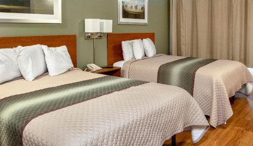 Studio Room with Two Queen Beds Non-Smoking