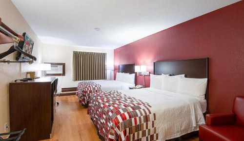 Deluxe Room with Two Queen Beds Smoke Free