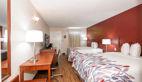 Deluxe Room with Two Double Beds Non-Smoking