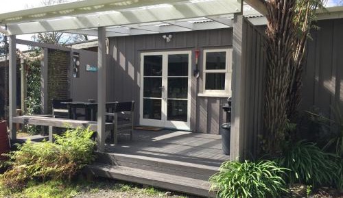 Deluxe Room (2 Adults + 1 Child)