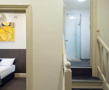 Two-Bedroom Apartment - Split Level