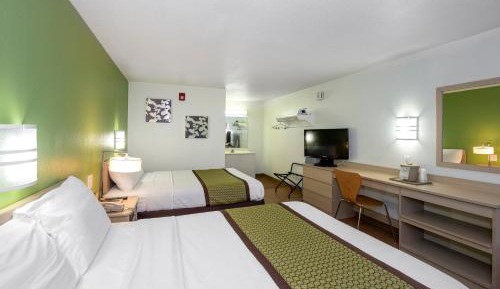 Standard Queen Room with Two Queen Beds