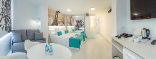 Deluxe Apartment (5 Adults)