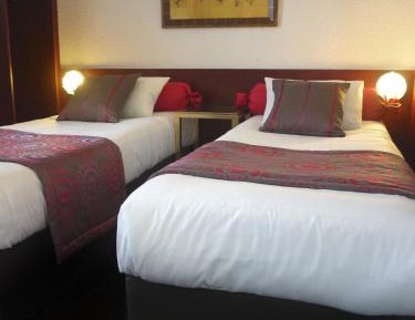 Standard Twin Room