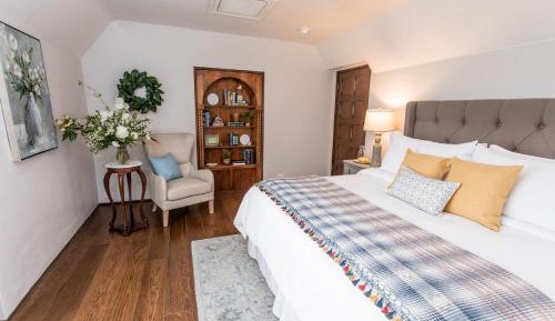 Japanese Maple Suite