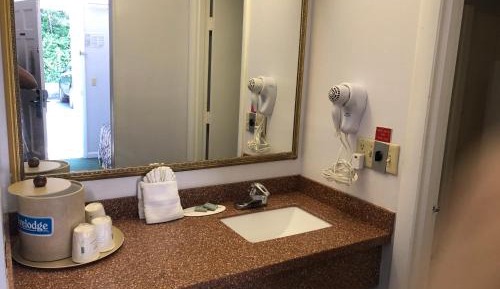 King Room- Non-Smoking