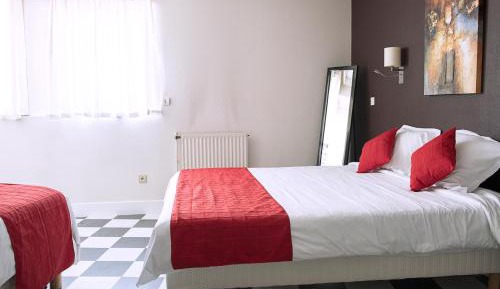 Triple Room with Bath