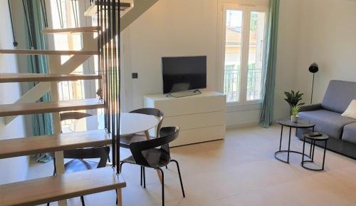 Apartment with Balcony