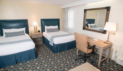 Deluxe Annex with Two Double Beds