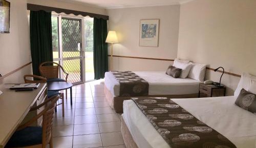 Standard Twin Room with Garden View