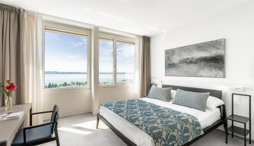 Double Room with Lake View - Annex