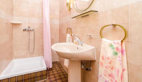 Double Room with Private External Bathroom