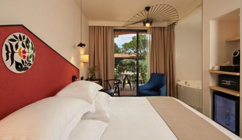 Mini Suite with Jacuzzi