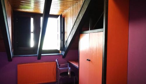 Twin Room with Shared Bathroom