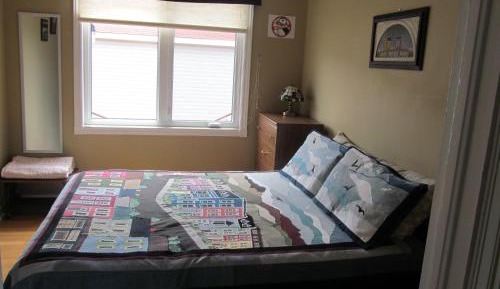 Queen Room with Shared Bathroom
