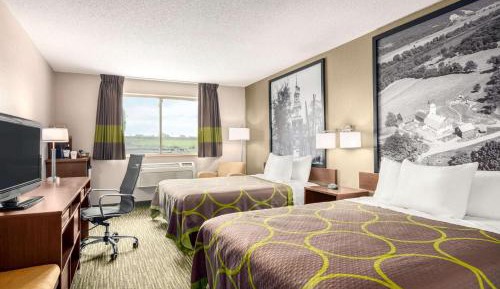 Queen Room with Two Queen Beds - Non-Smoking