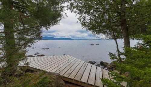 Three-Bedroom Vacation Home 