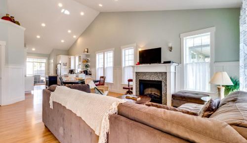 Three-Bedroom Vacation Home 