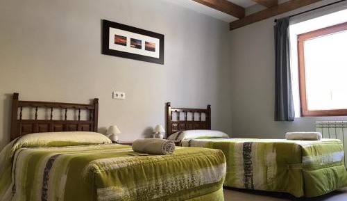 Twin Room with Private Bathroom