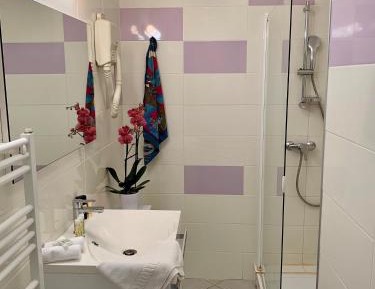 Double Room with Shower