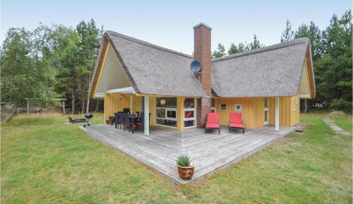 Three-Bedroom Vacation Home 