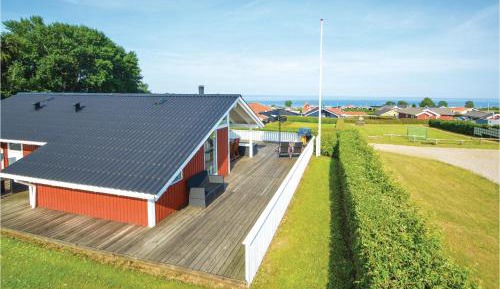 Two-Bedroom Holiday Home