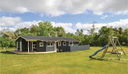 Three-Bedroom Vacation Home 