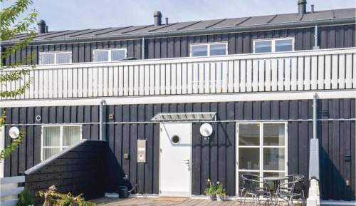 Three-Bedroom Vacation Home 