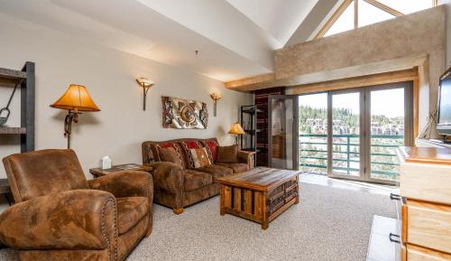 One Bedroom Apartment