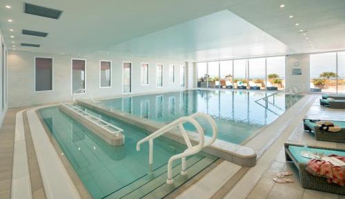 Double Room with Partial Sea View